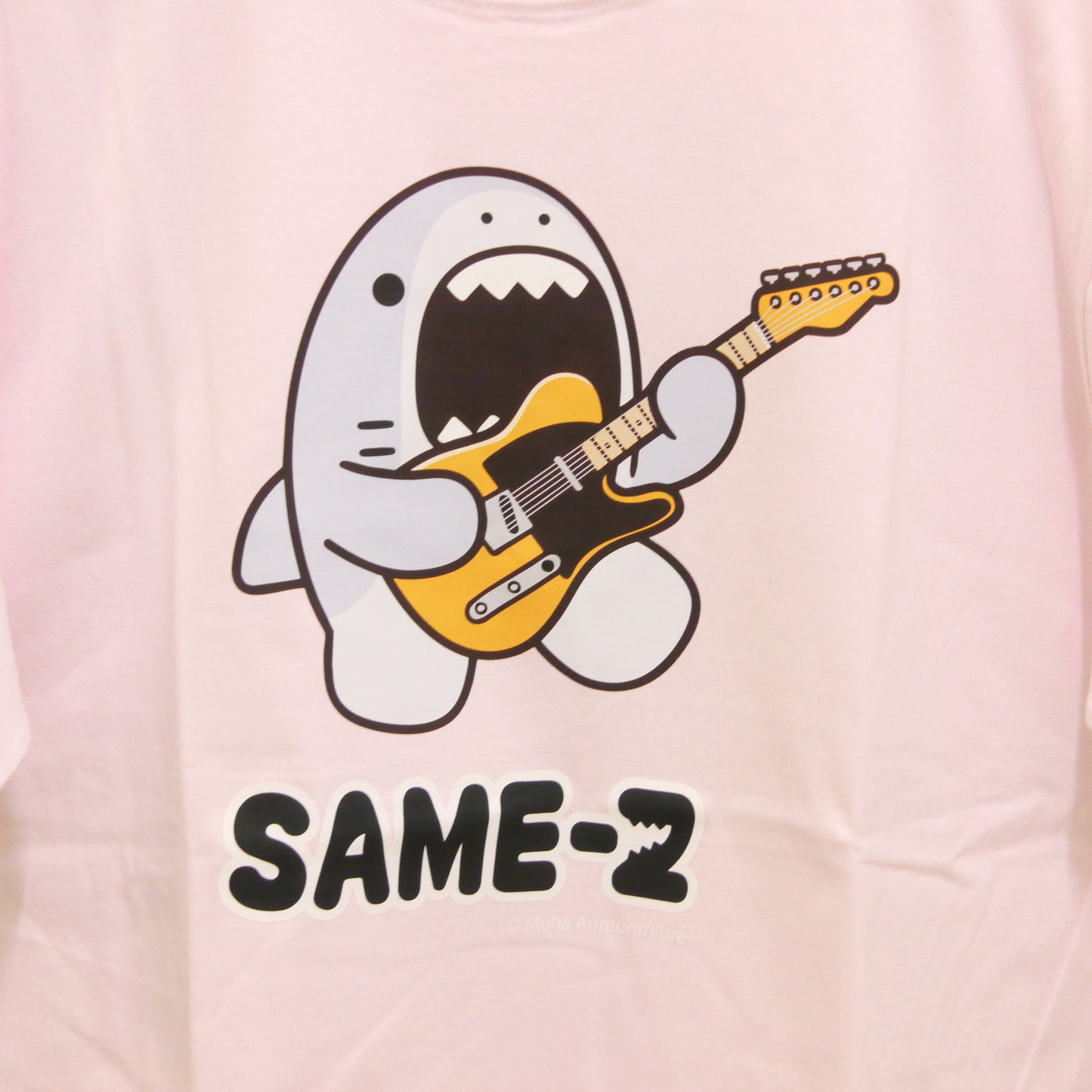 サメーズ　ギターTシャツ（ピンク） - クレコ (Creators' Collection)